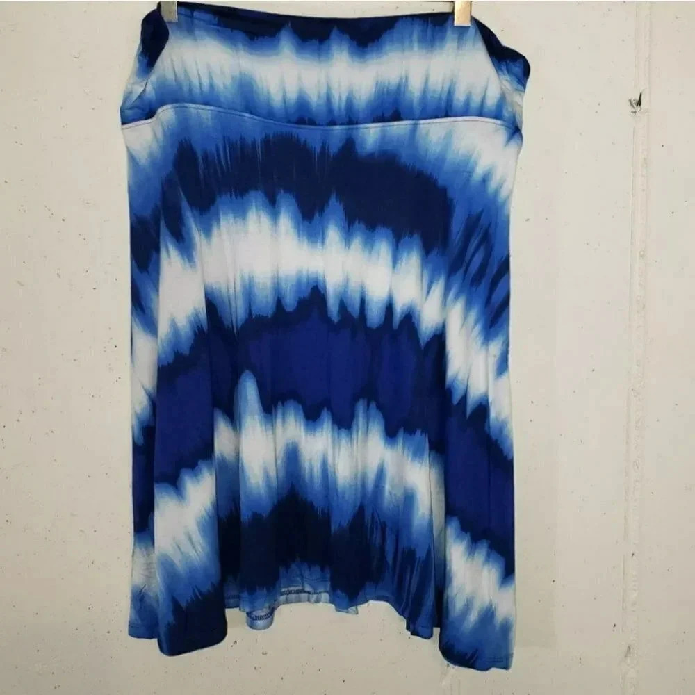 ANA XL Boho blue/white tiedyed pull up Skirt
